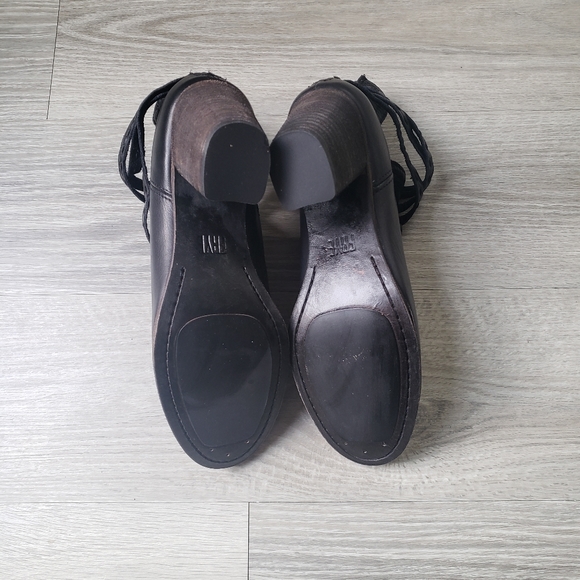 Frye Naomi Pickstitch Shootie - Picture 6 of 12